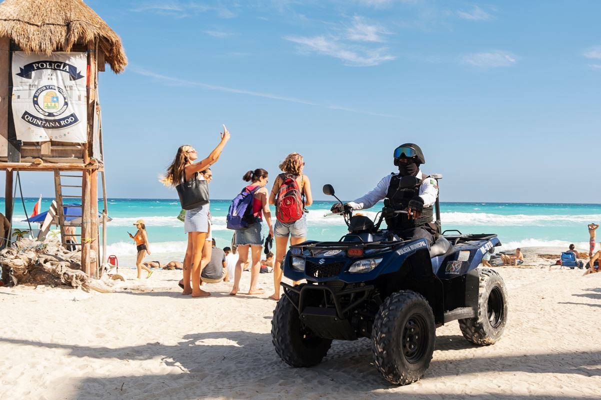 Cancun Police Using New Advanced Tech To Protect Tourists