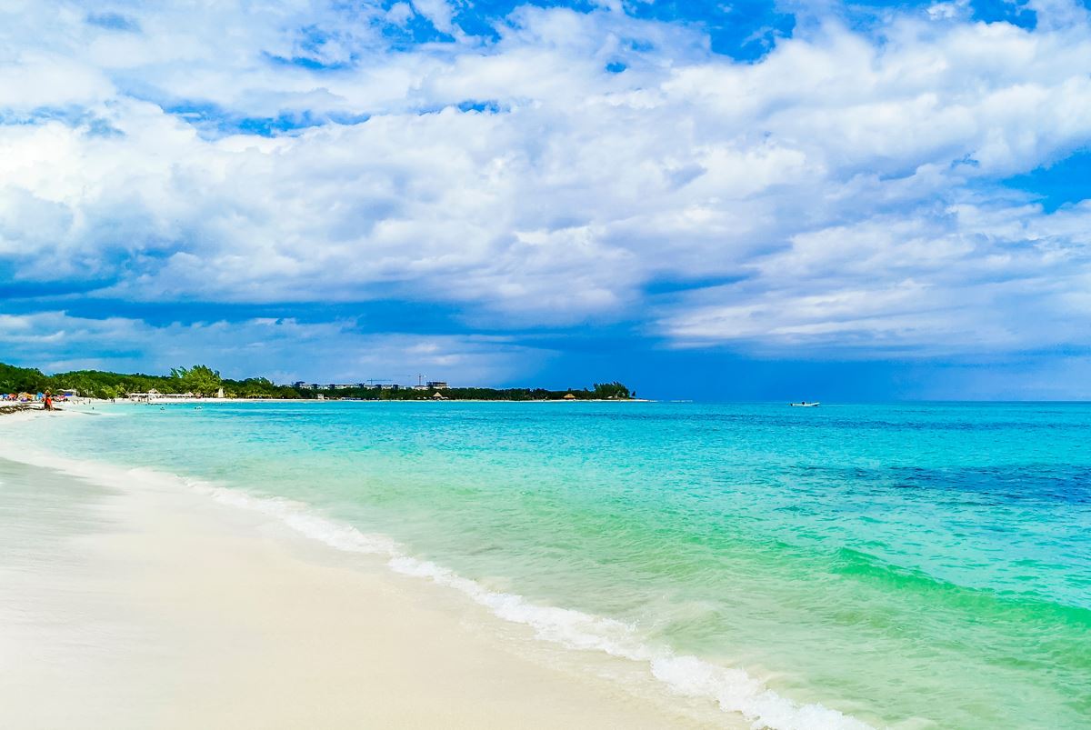 No Sargassum And Fewer Visitors Make This Mexican Caribbean Beach The ...