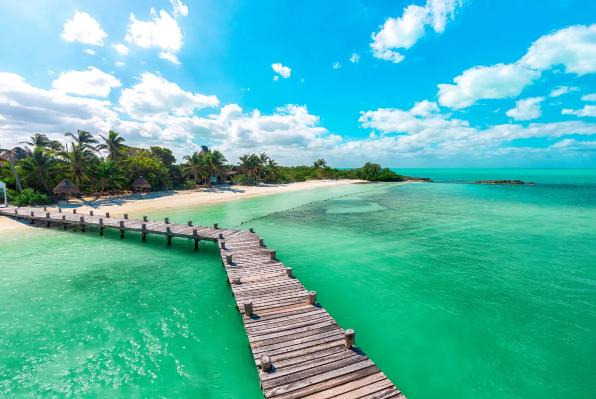 Officials Limiting Daily Visitors To This Gorgeous Island Near Cancun