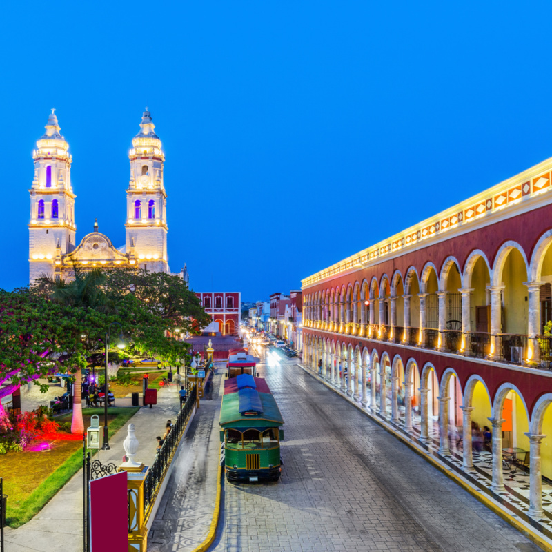 the bright lights of Campeche