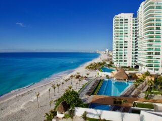 Cancun Hotels Filling Quickly As High Season Begins