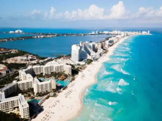 How Budget Travelers Are Enjoying Cancun This Winter Amid High Prices (1)