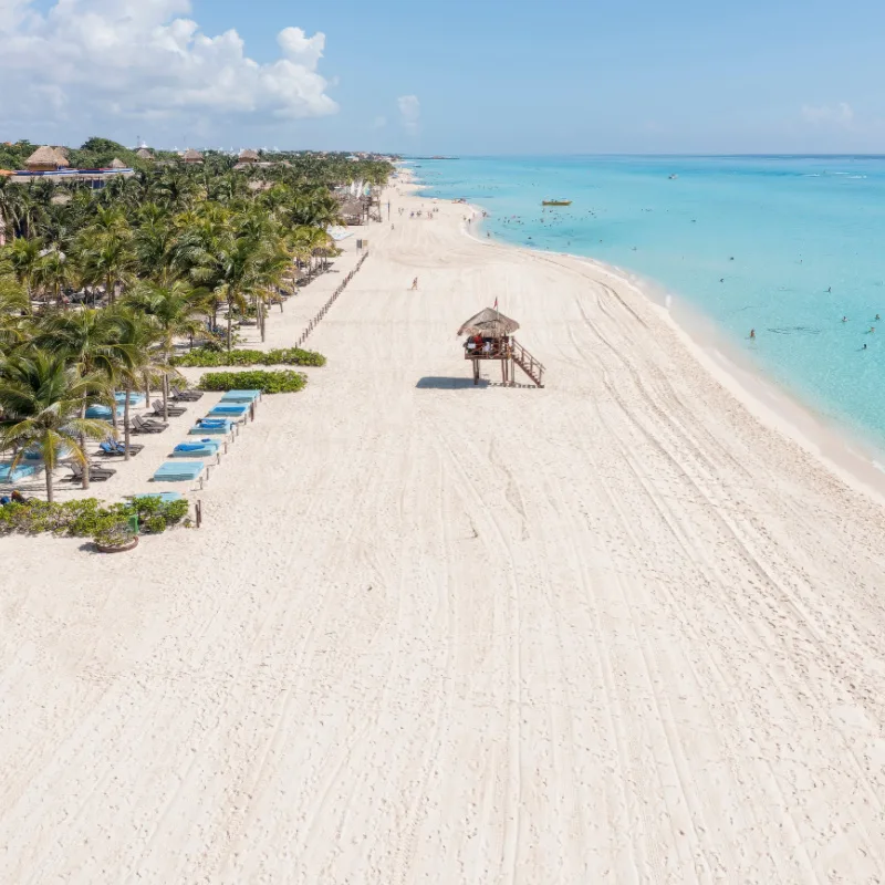 Playa del Carmen's Fundadores Beach