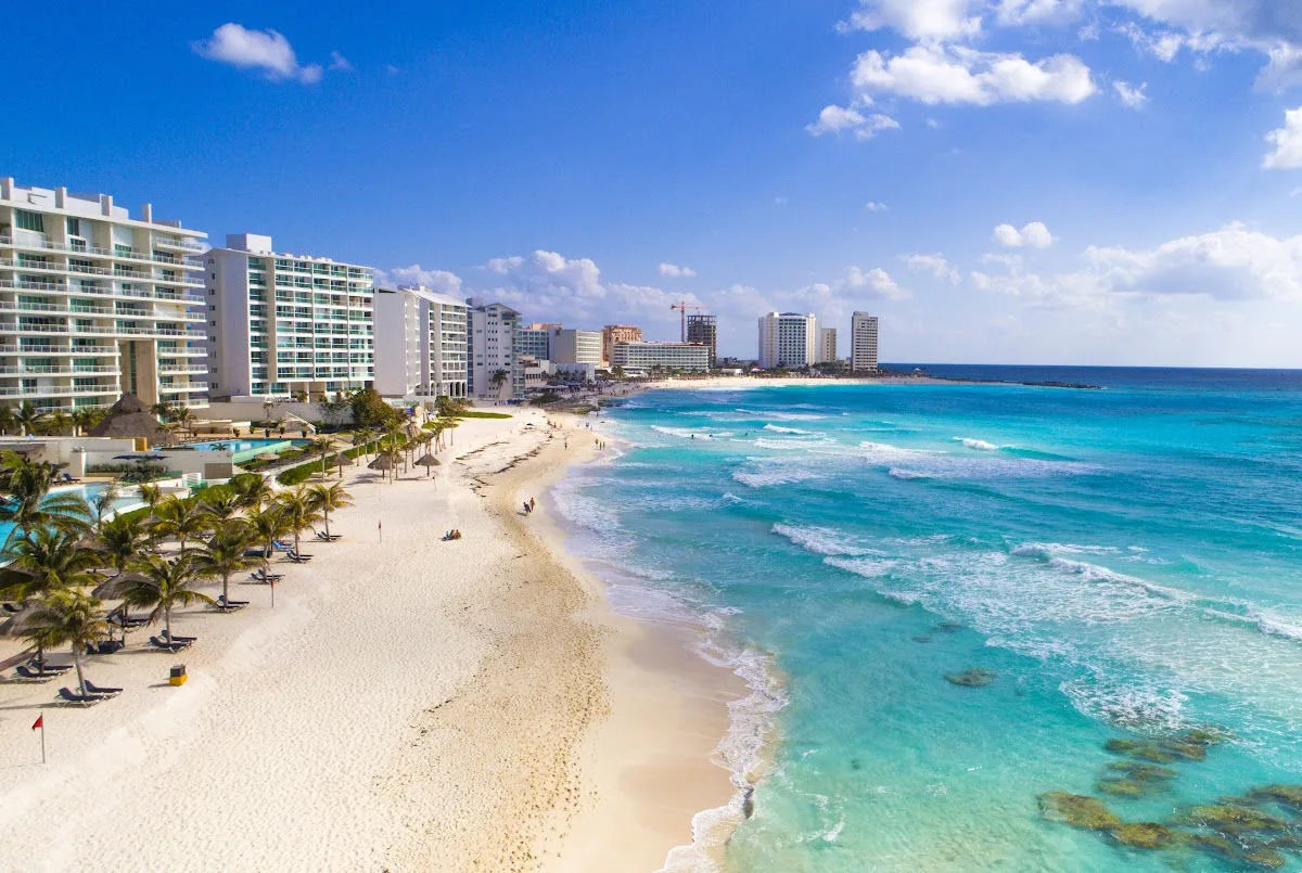 Beachfront Resorts in the Cancun Hotel Zone