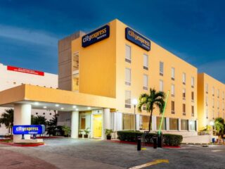 City Express Hotel Cancun