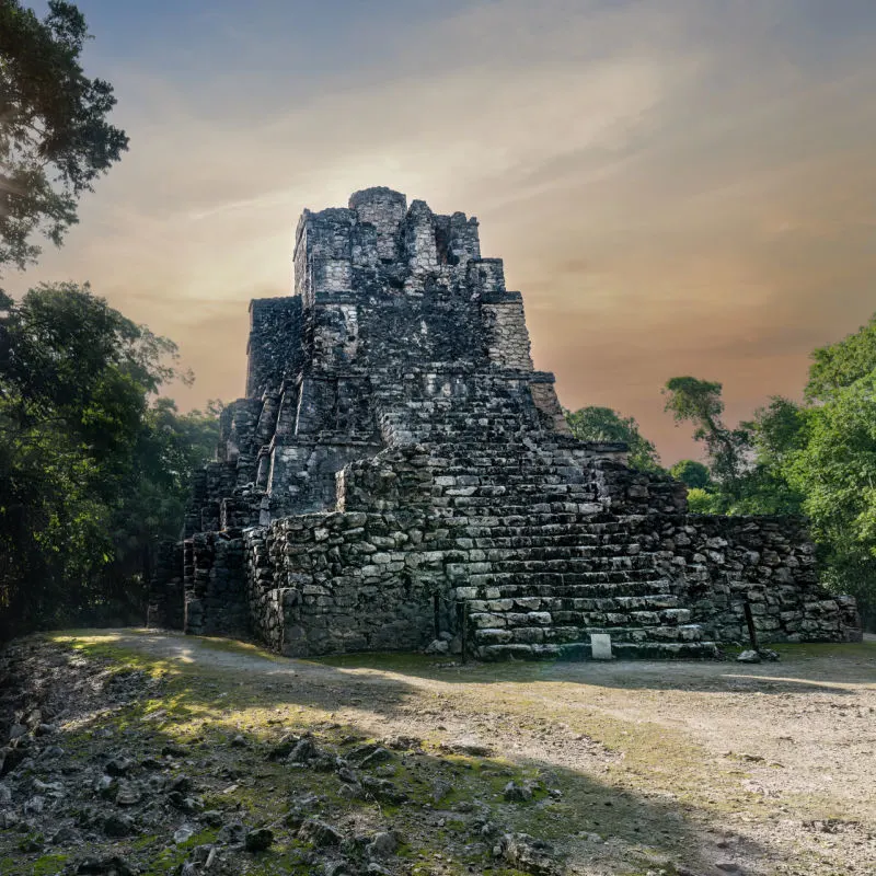 ancient mayan ruins