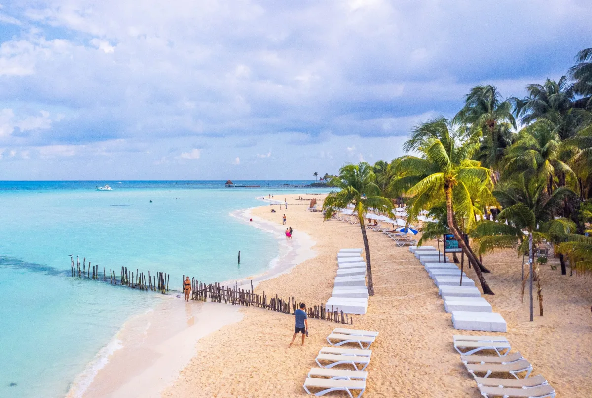Small Isla Mujeres Beachw