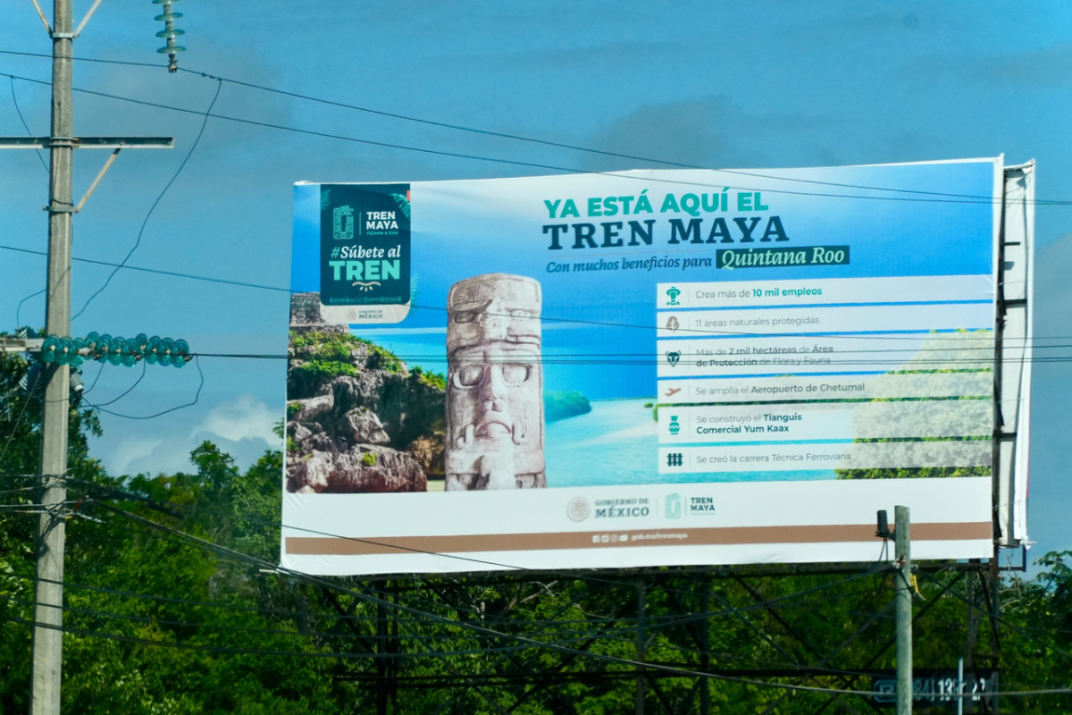 Tren Maya information sign for passengers