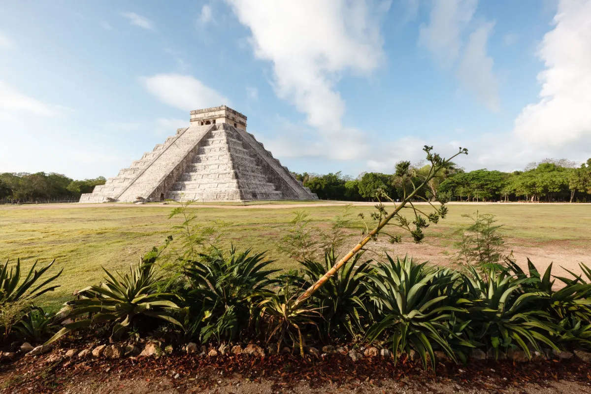 a view of the popular chicen itza ruins in yucatan