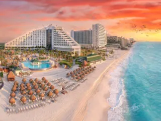 Top 3 Complaints Travelers Have About Cancun Airbnbs According To New Report (1)