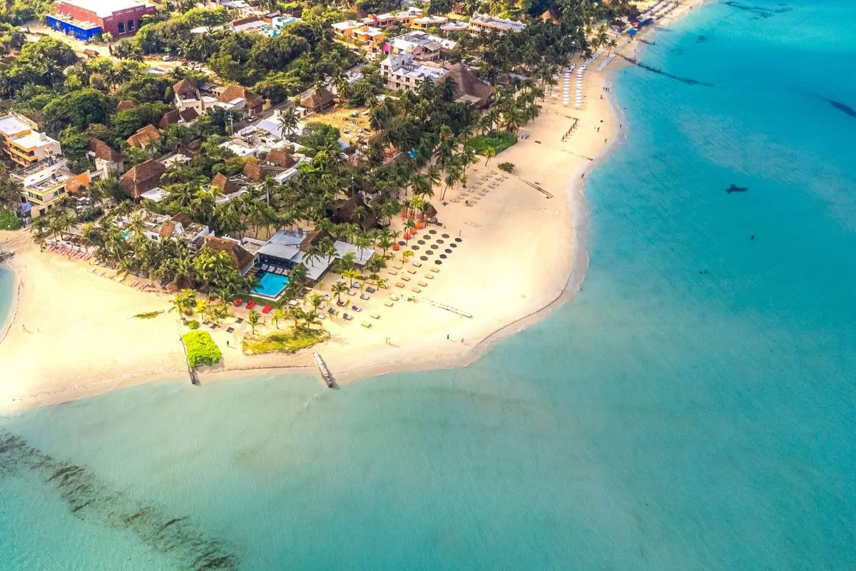 playa norte on isla mujeres from the air