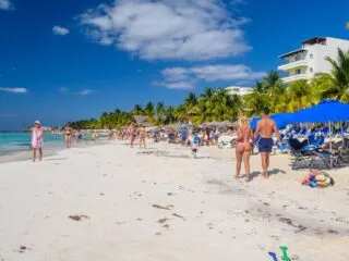 Isla Mujeres Tourists Warned Of This Growing Scam