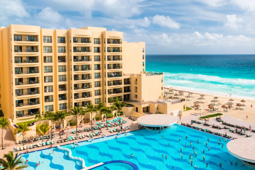 These Are The Top 5 All-Inclusives Near Cancun Based On Traveler Bookings