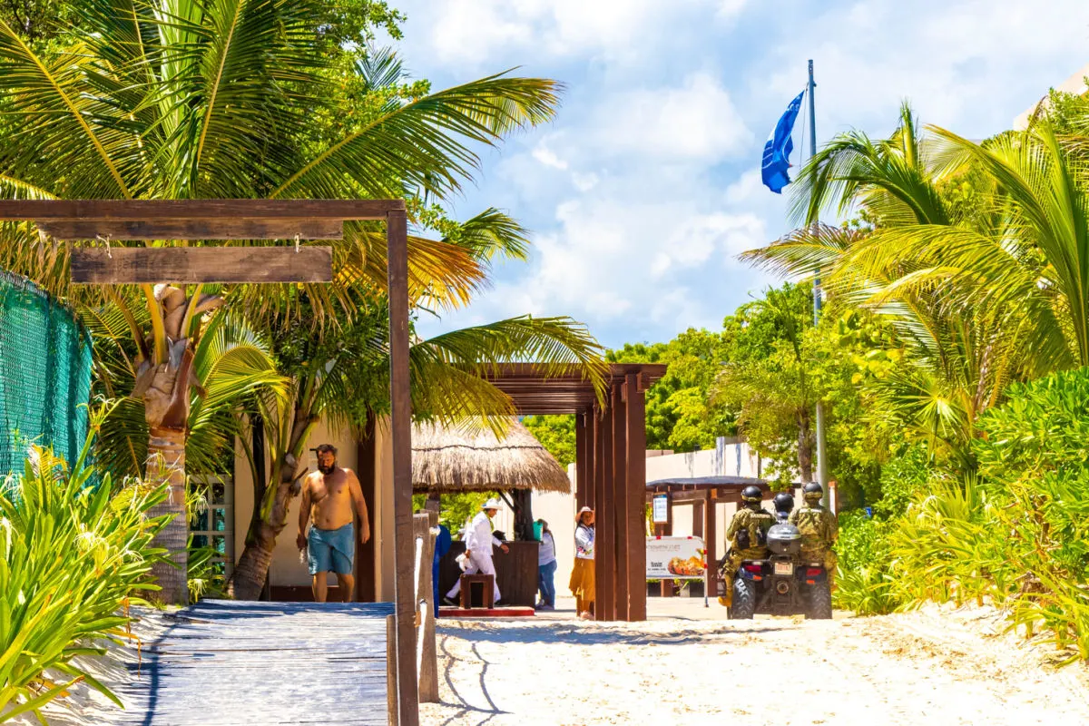 entrance to Playa 88