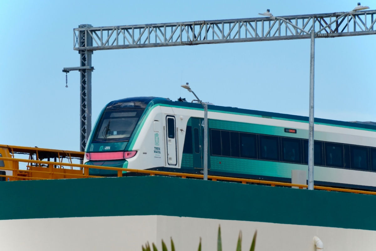 maya train running on a tracks in cacun 