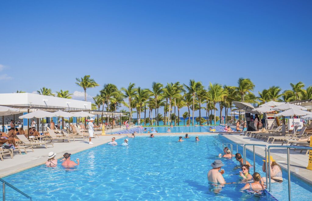 People in Cancun pool having drinks