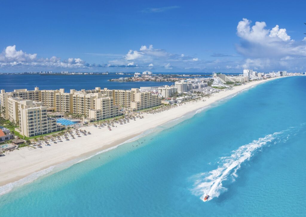 Boat speeds by cancun hotel zone 