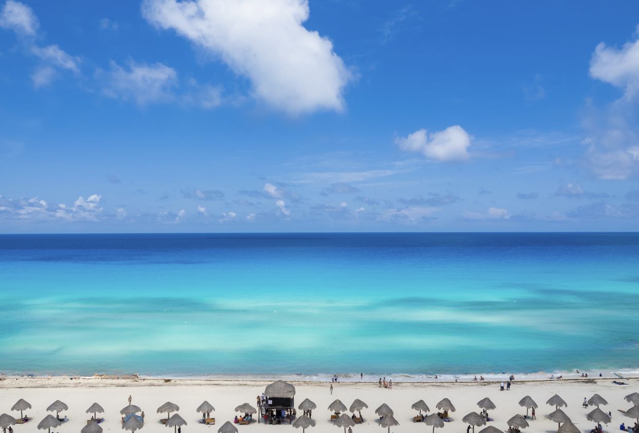 Cancún aumenta la seguridad de la playa con un mayor número de salvavidas antes del esperado sobretensión del turismo de Pascua
