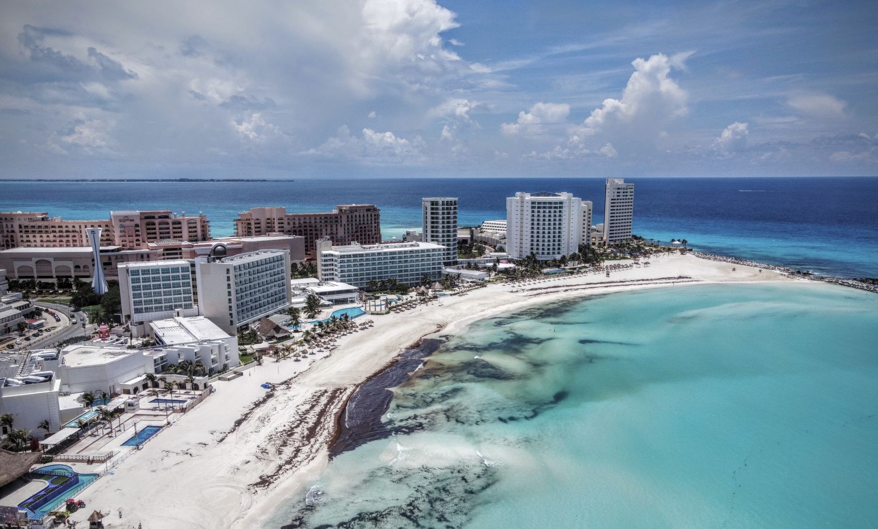 Se espera el intenso aumento de Sargassum de Cancún para 2025 y soluciones sostenibles