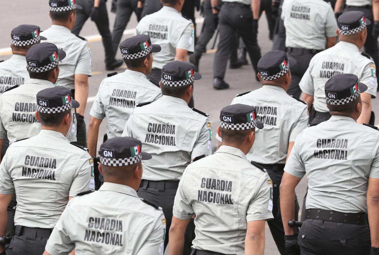 La Guardia Nacional se une a la batalla contra los taxis no autorizados en el aeropuerto de Cancún