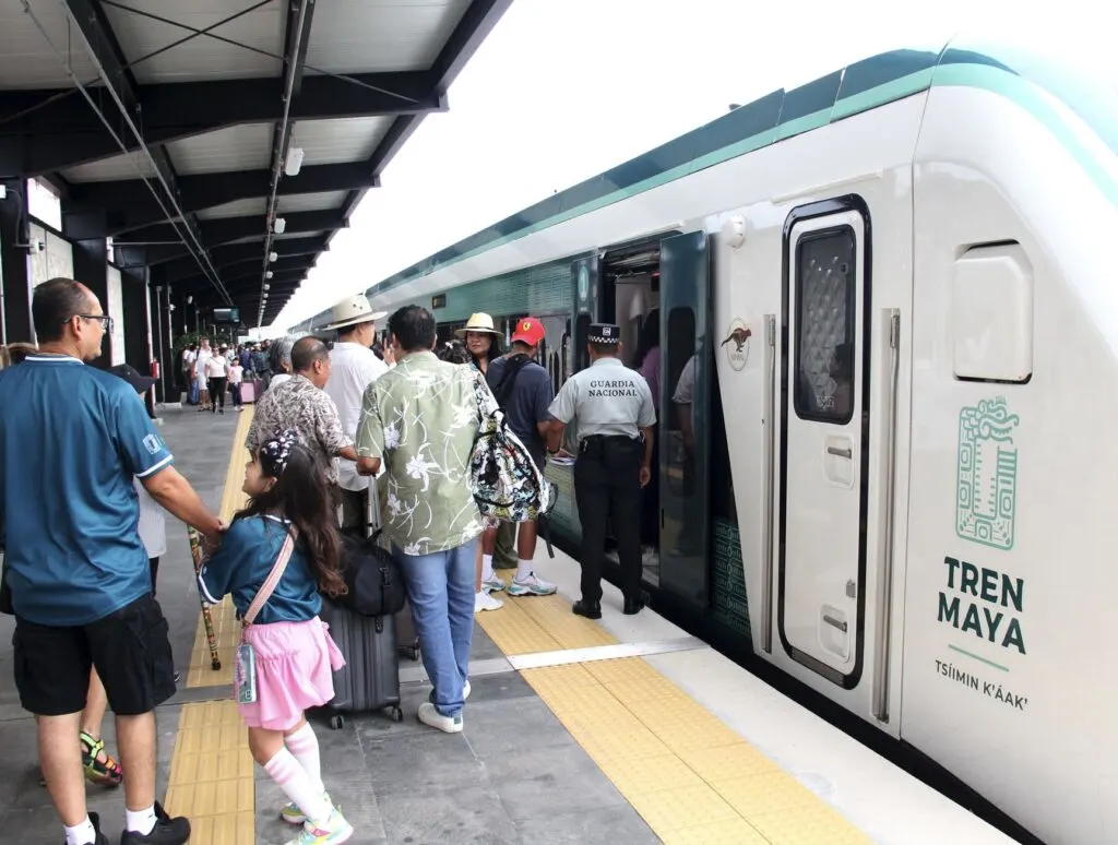 Passengers Maya Train