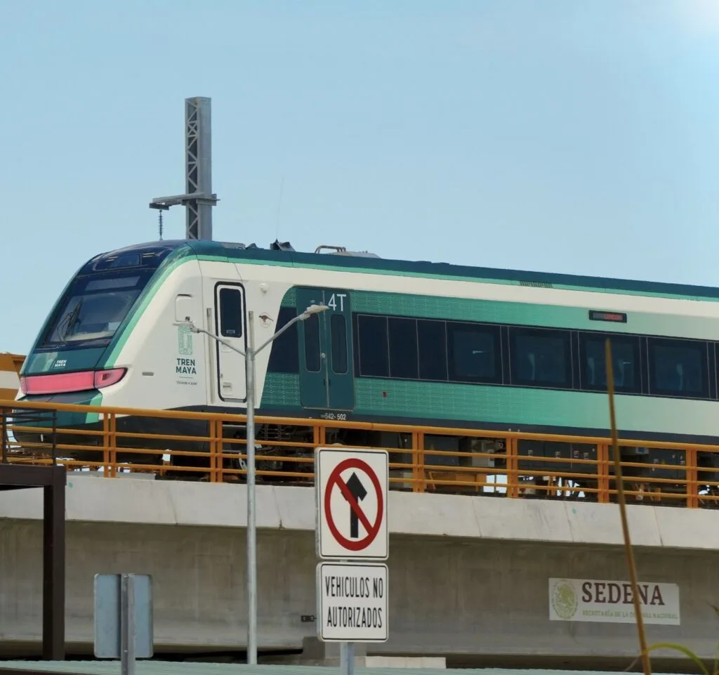 Maya Train