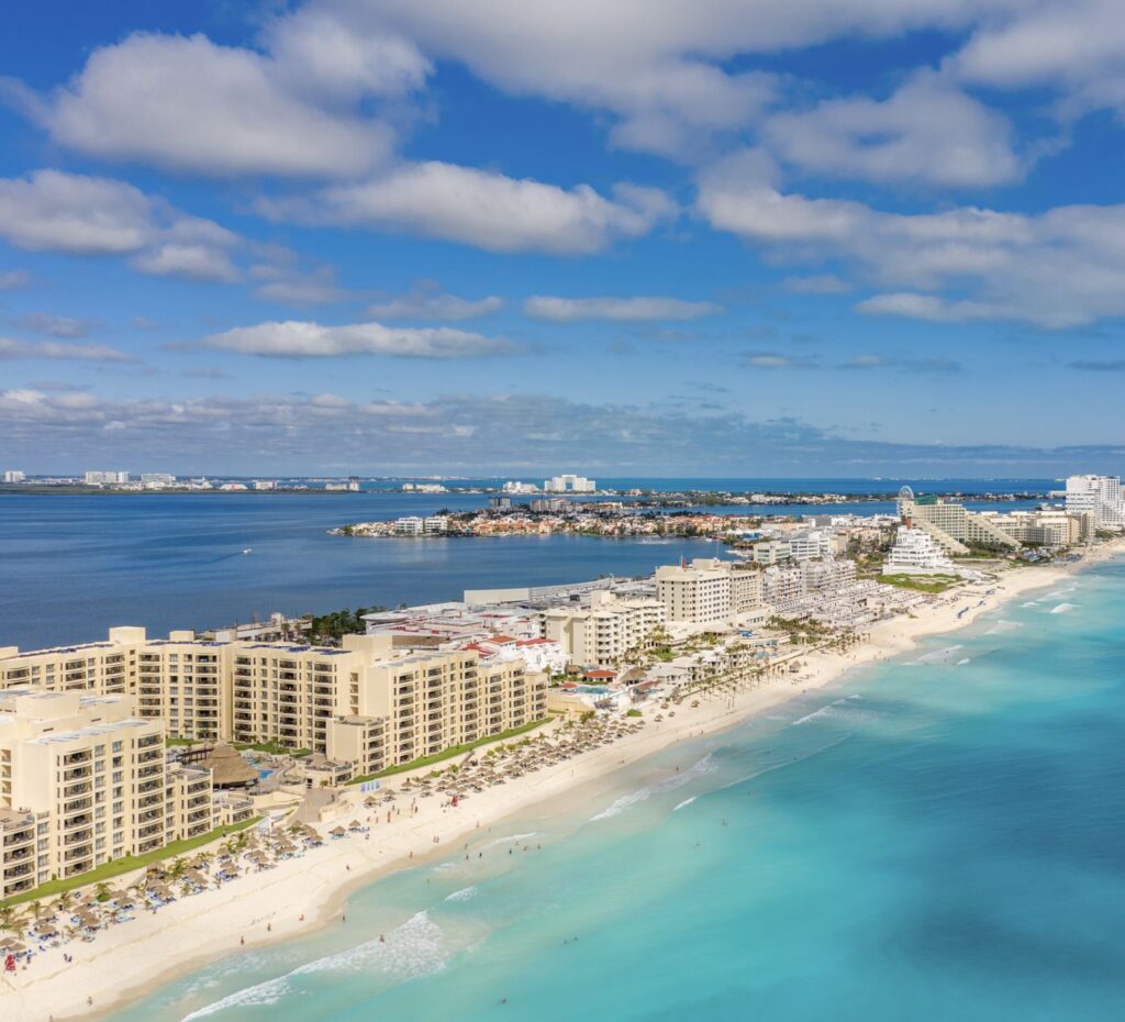 Nichupté lagoon and hotel zone in CaNcun