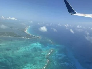 Measles Alert: Potential Exposure on Flight From Canada to Cancun