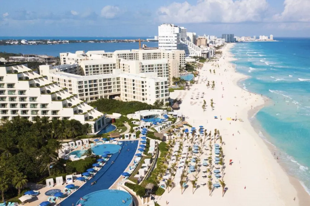 These Are The Top 10 All-Inclusive Resorts In Cancun For 2025: All Budgets!