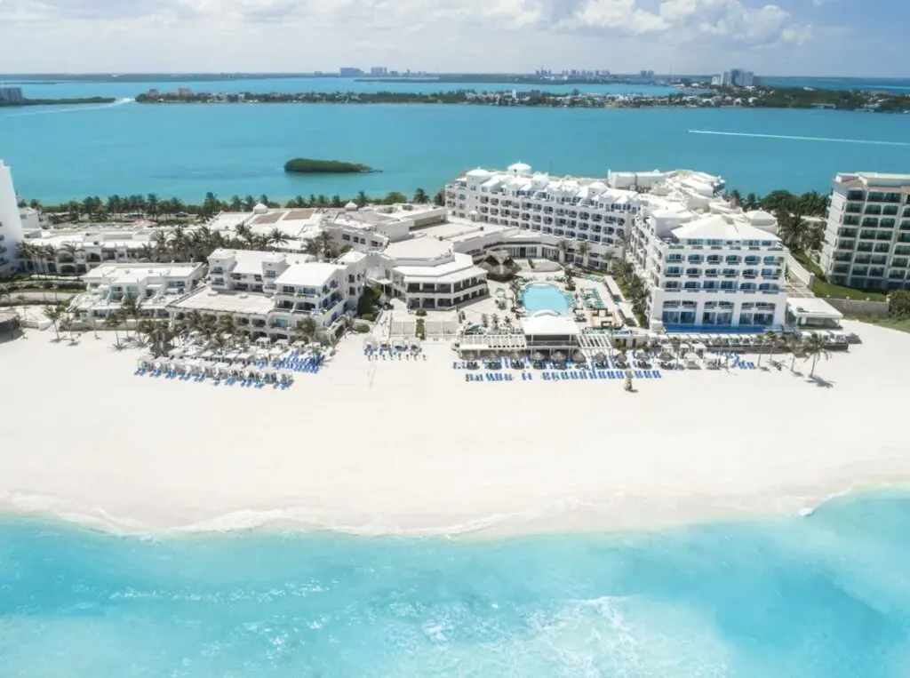 Wyndham Alltra Cancun