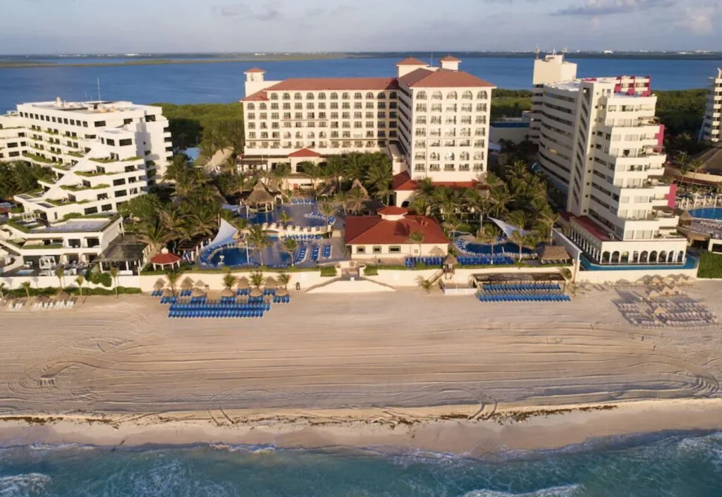 GR Solaris Cancun & Spa