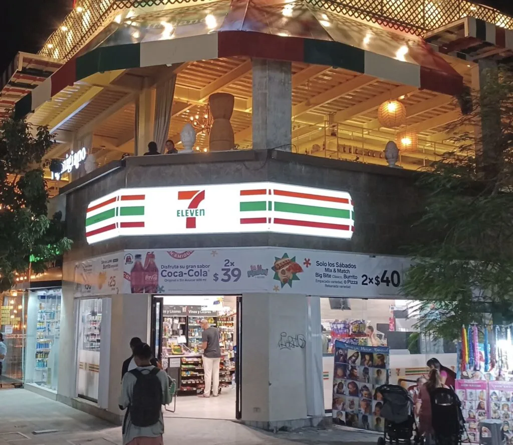 7 Eleven at night