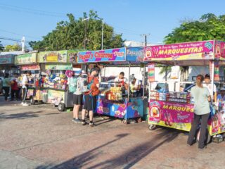 Say Goodbye to Sidewalk Souvenirs: Cancun Hotel Zone Bans Street Vendors