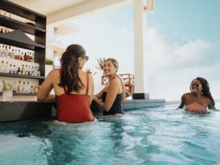 Breathless Cancun Soul Resort & Spa Swim-up Bar