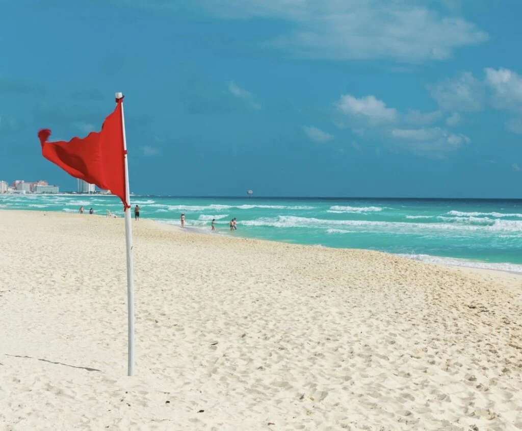 Cancun hotel zone red flag