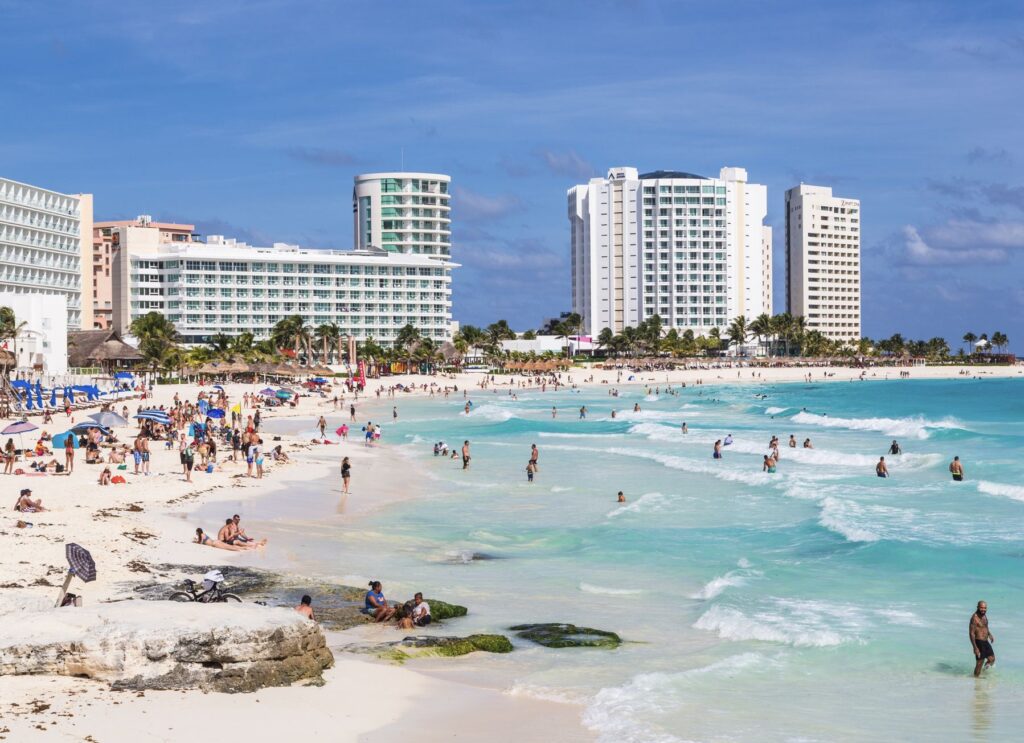 Busy hotel zone cancun beach