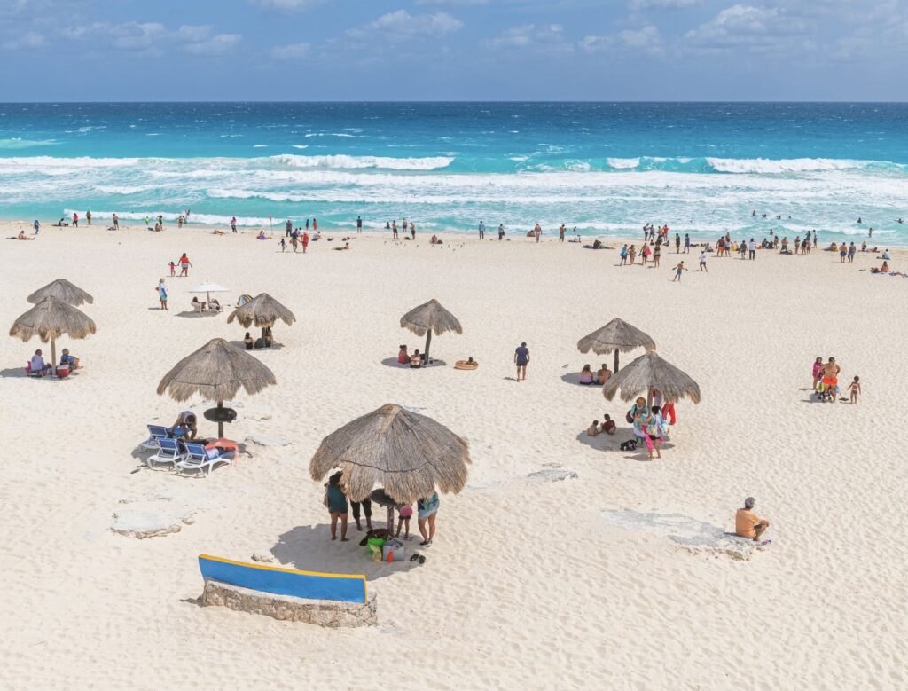 Dephines Beach Cancun