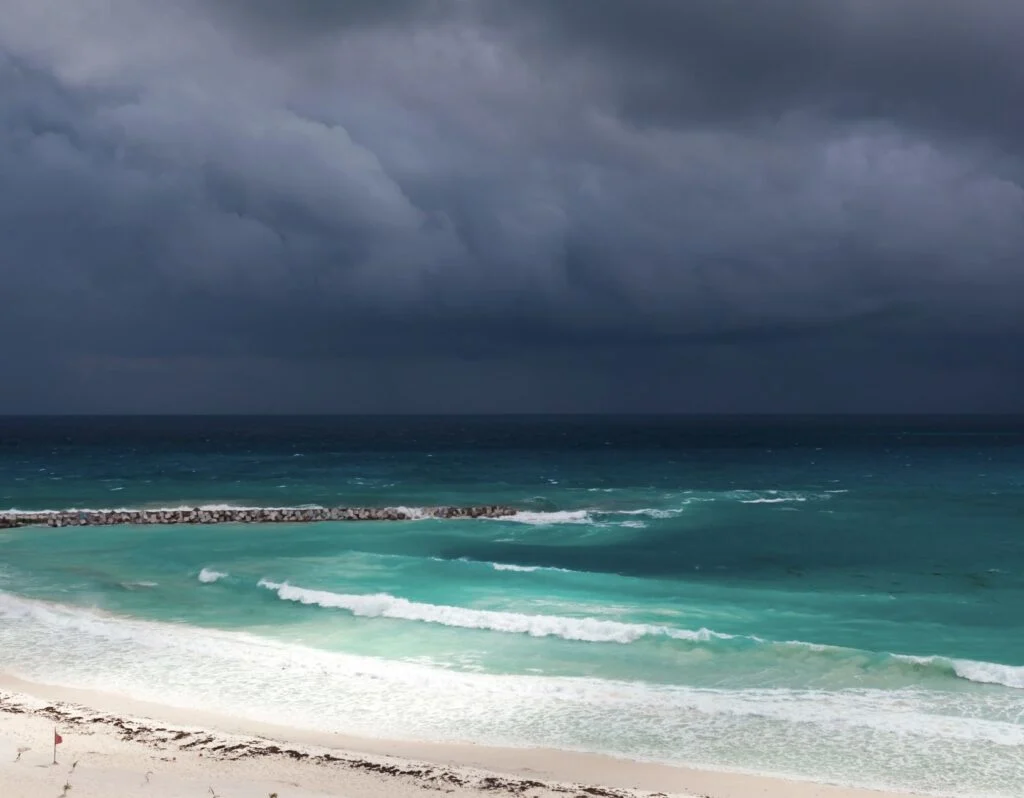 Storm Cancun Rain Dark Clouds