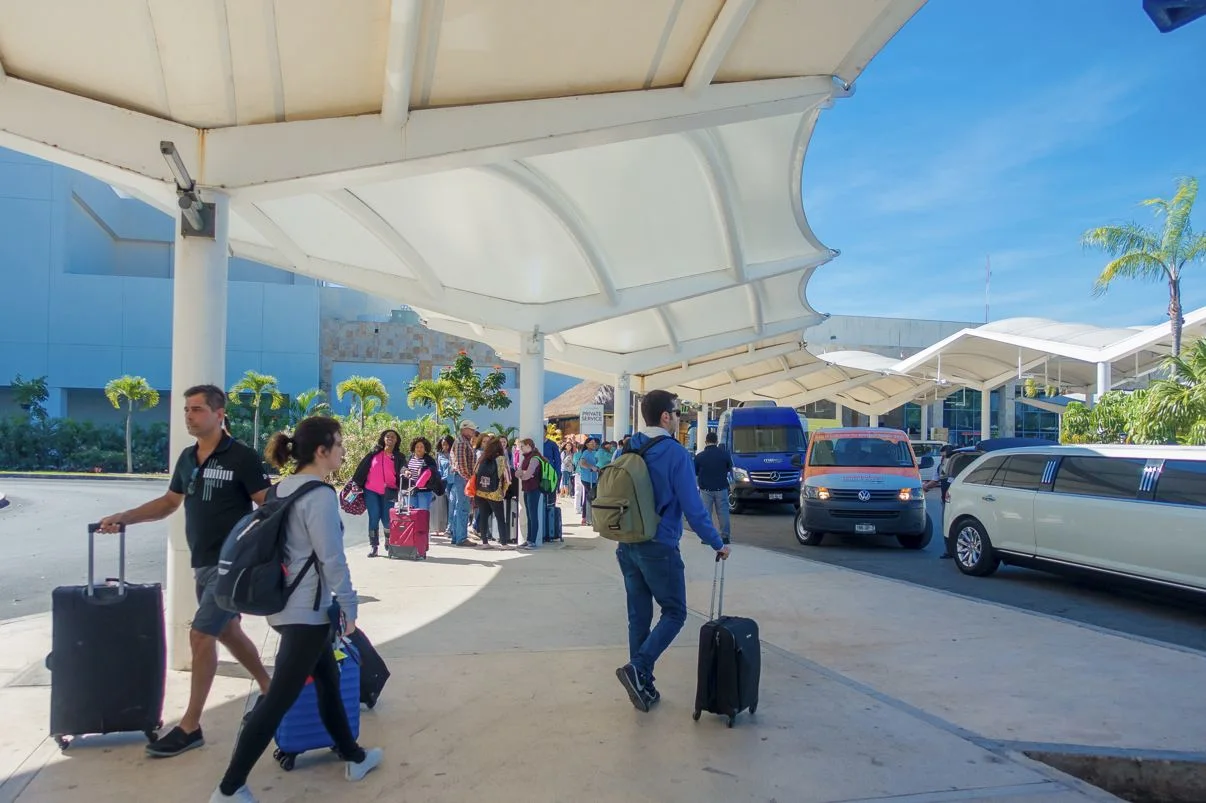 Cancun Airport Taxi & Transportation Costs Revealed For 2025