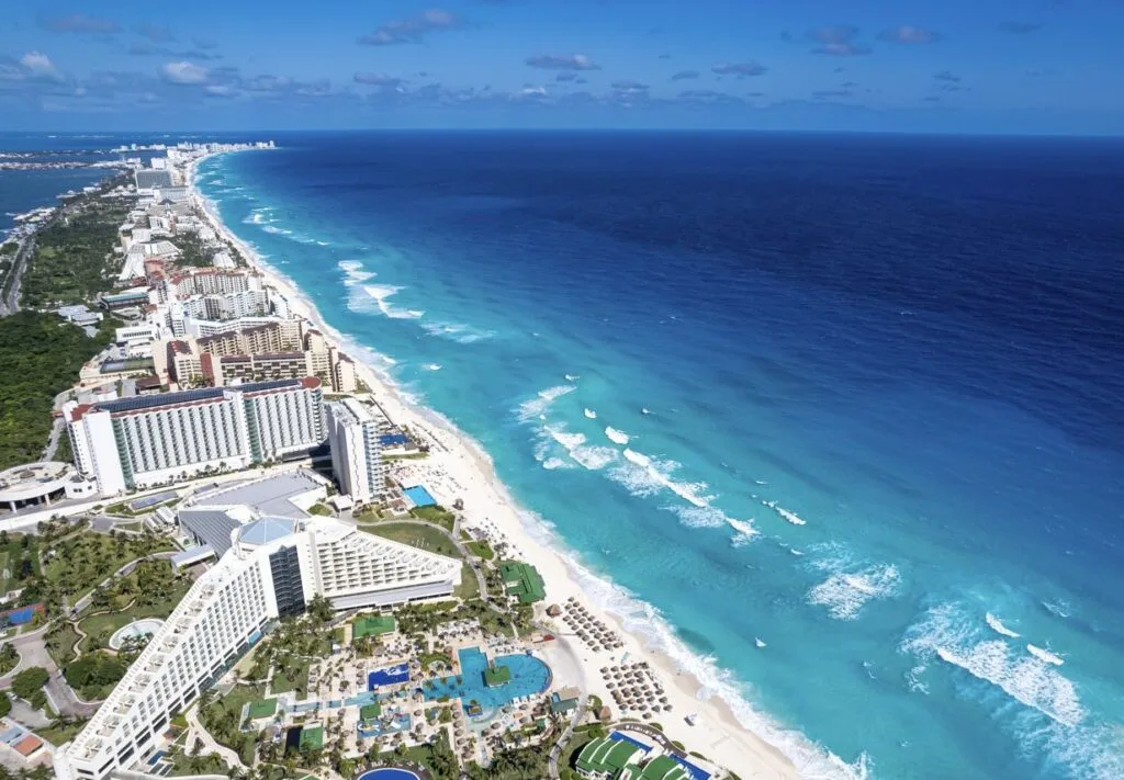 Cancun Celebrates 55 Years of Sun, Sand & 133,000 Hotel Rooms