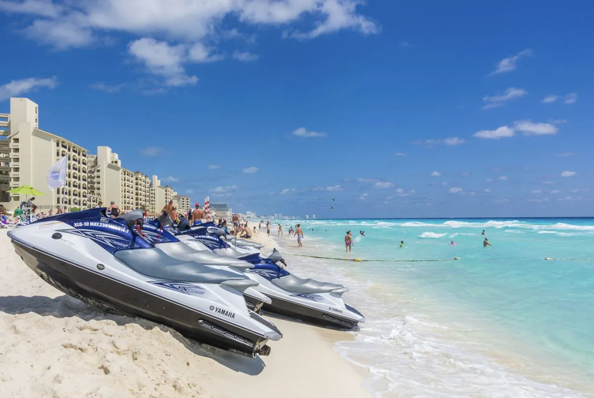 Cancun UV Rays Become Extreme Visitors Urged Caution