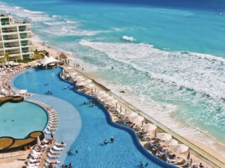 Cancun's Summer Boom New Survey Points to Record-Breaking Tourist Numbers