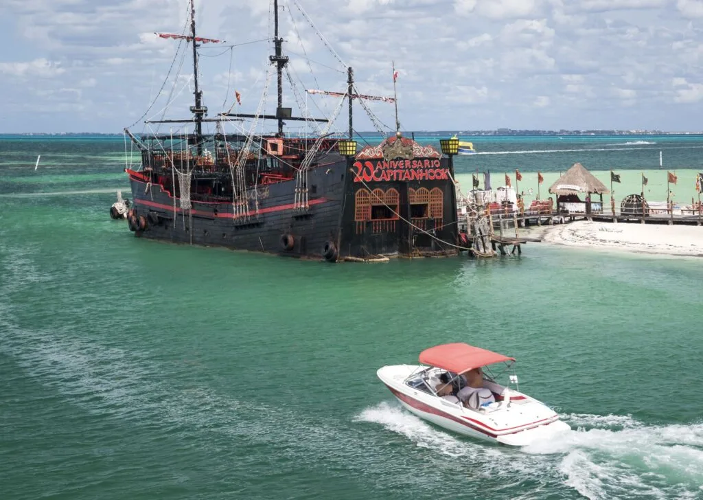 Jolly Roger Pirate Show and Captain Hook