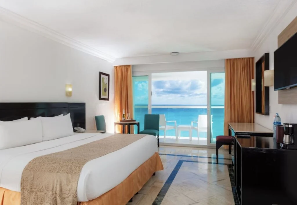 Krystal hotel room