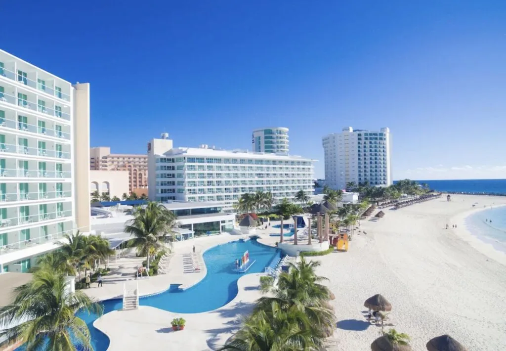New Cancun All-Inclusive Offer Krystal's 'Free Nights Festival' Unveiled