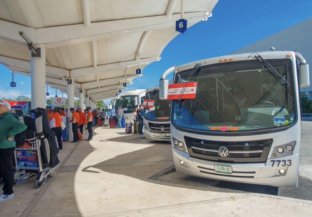 Organized shuttle busses cancun airport