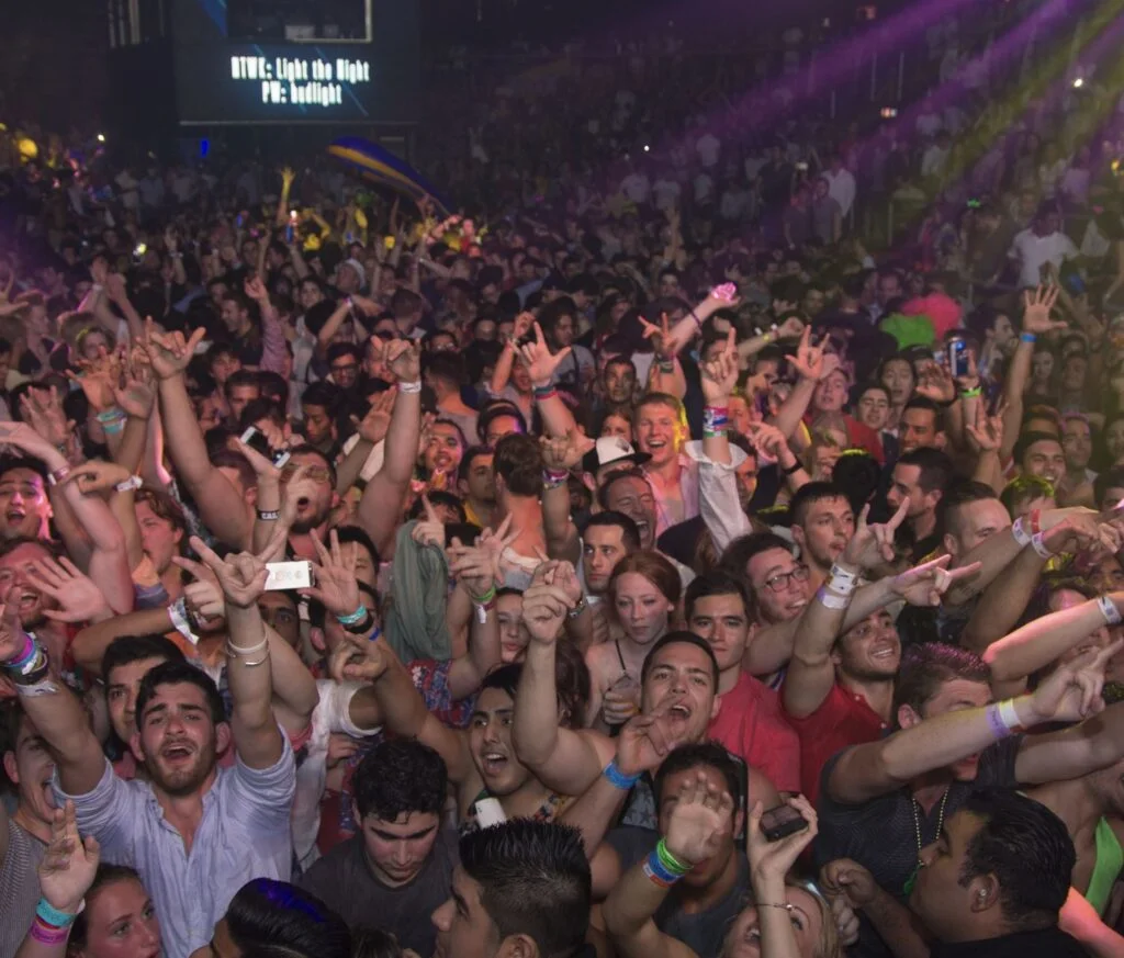 Packed cancun nightclub