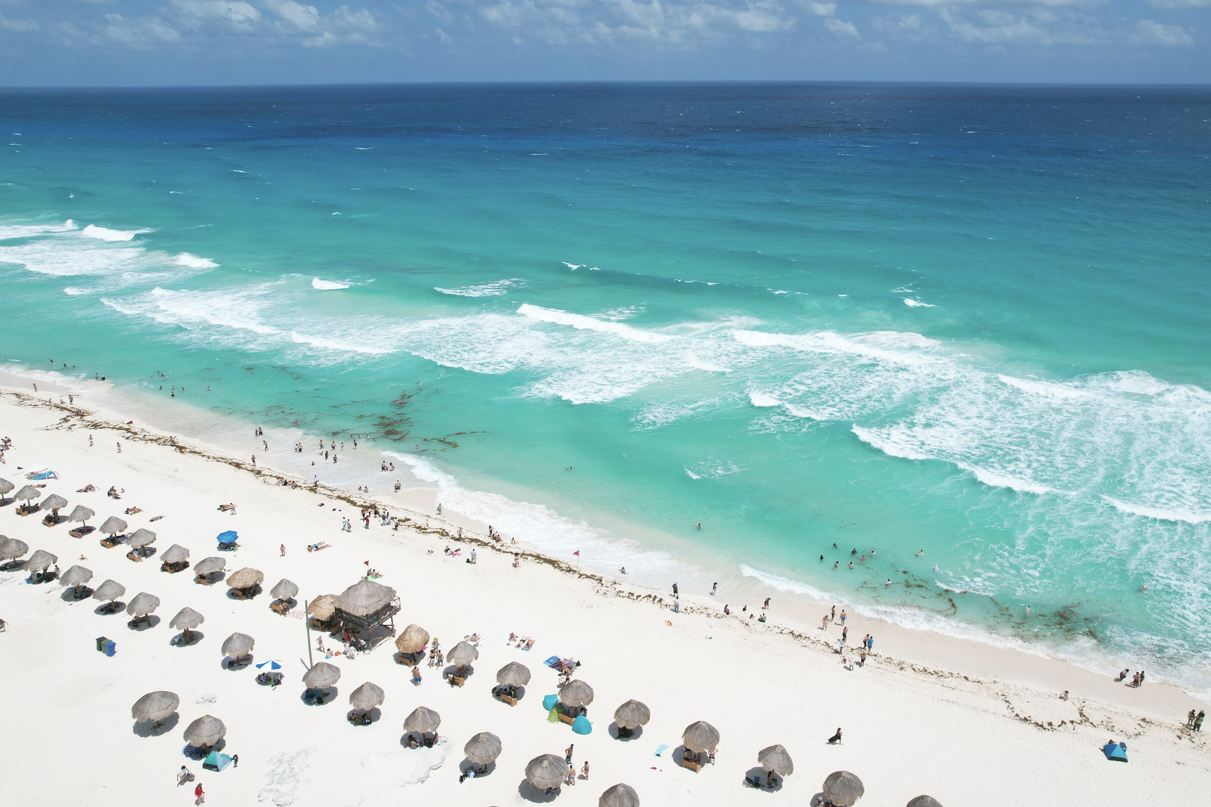 Estas son las playas de Cancún y Riviera Maya con las algas al menos algas de Sargassum este verano
