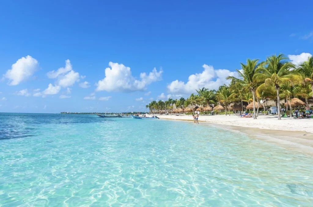 Authorities Issue Warning For Cancun Rising Heatstroke Cases