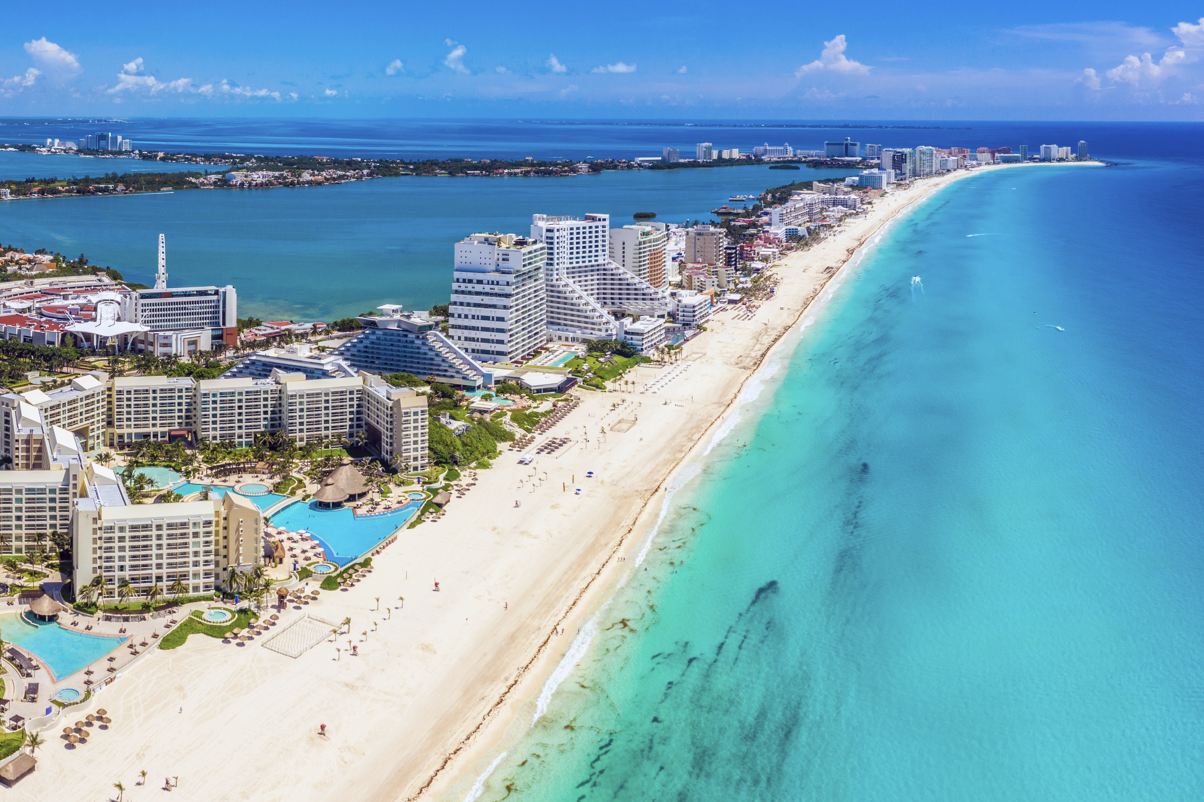 These Are The Top 5 All-Inclusive Resorts in the Hotel Zone For 2025